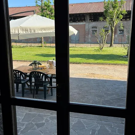 Farm stay Il Cortile San Zenone Al Lambro